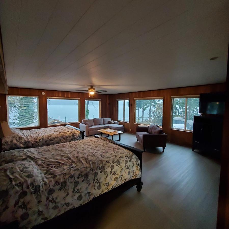 Royal Harrison Retreat Villa Harrison Hot Springs Exterior foto